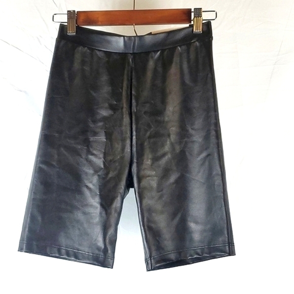 NWT American Eagle Faux Leather Highest Rise Bike Short in Black - Picture 2 of 9